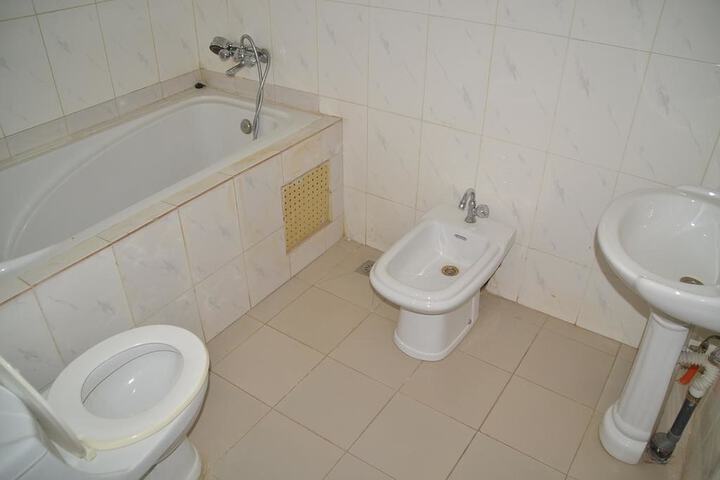 Room 80 of 109