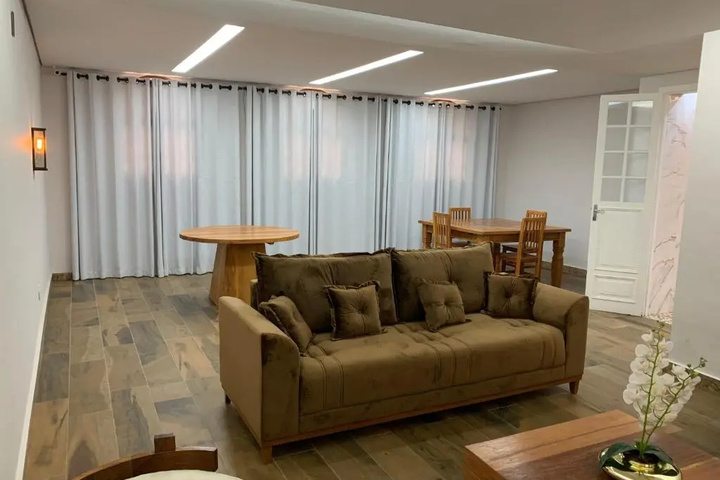 Room 2 of 13