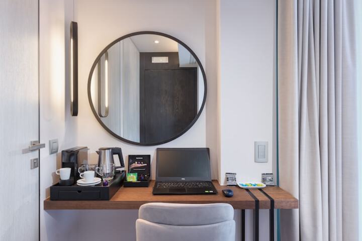 Room 9 of 52