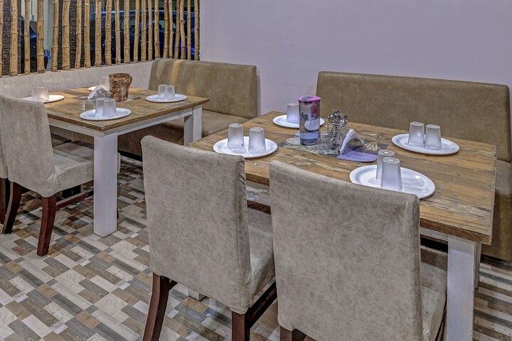 Dining 33 of 41