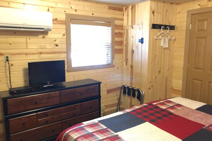 Room 32 of 259