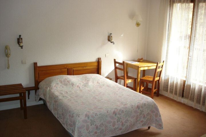 Room 6 of 59