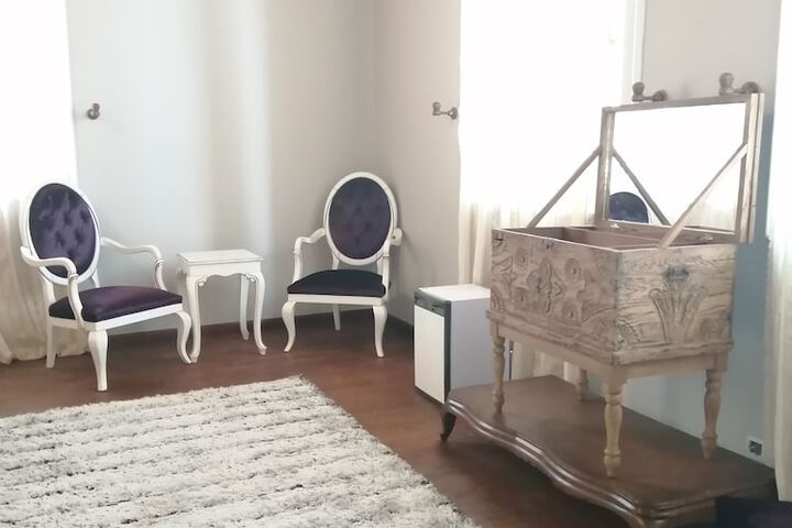 Room 19 of 47