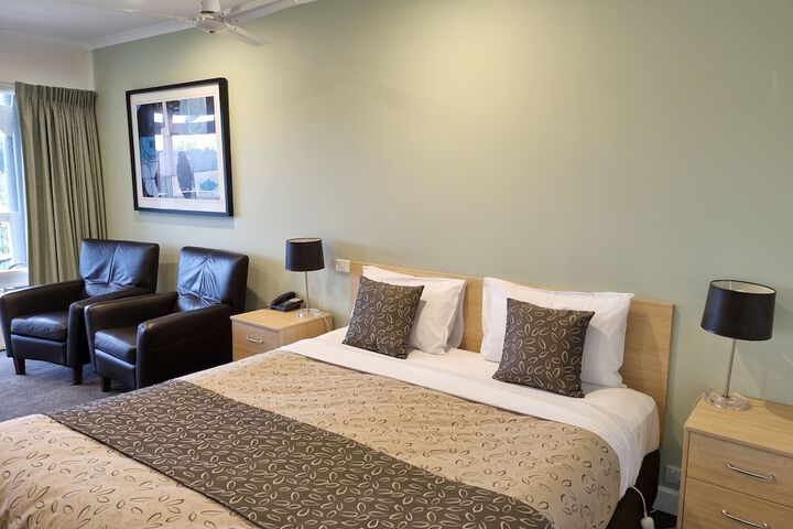 Room 10 of 40