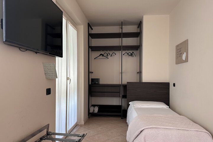 Room 35 of 140