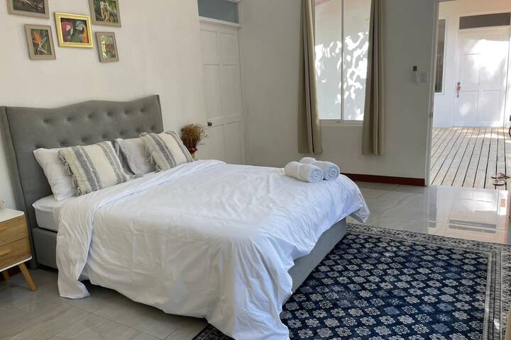 Room 6 of 35