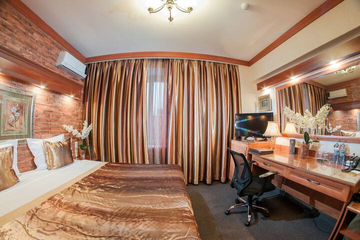 Room 21 of 112