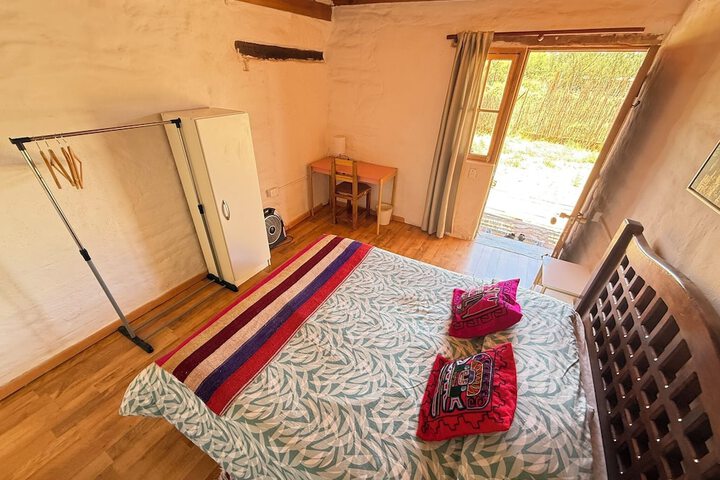 Room 8 of 150