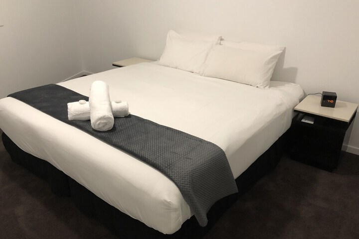 Room 4 of 22