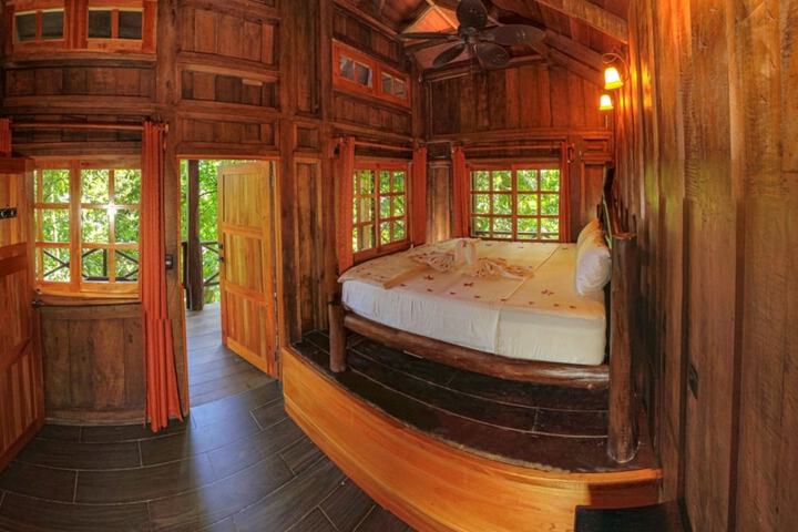 Room 5 of 115