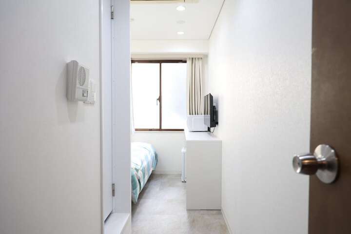 Room 10 of 62