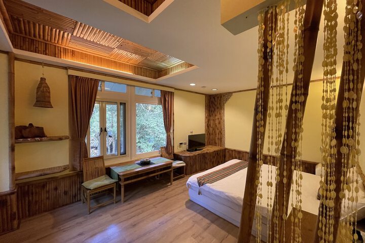Room 25 of 73