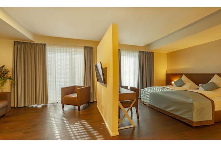 Room 19 of 43