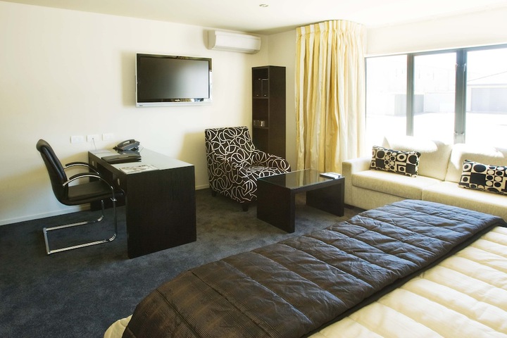 Room 27 of 67