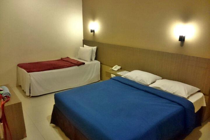 Room 9 of 19