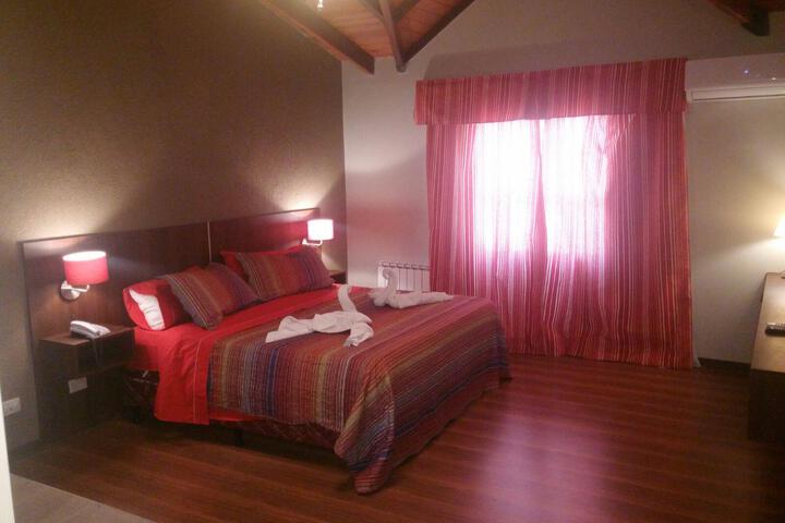 Suite 70 of 78