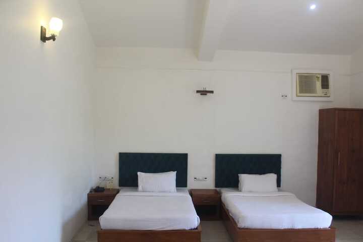 Room 31 of 156