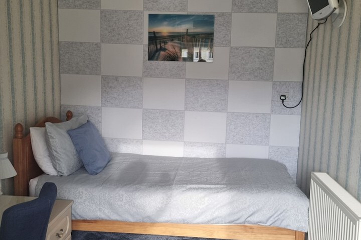 Room 72 of 184