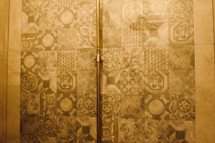 Room 67 of 97
