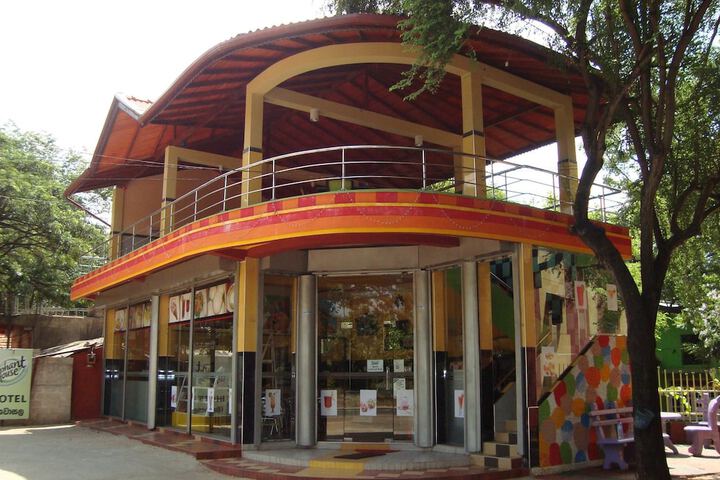 Hotel Mahawasala