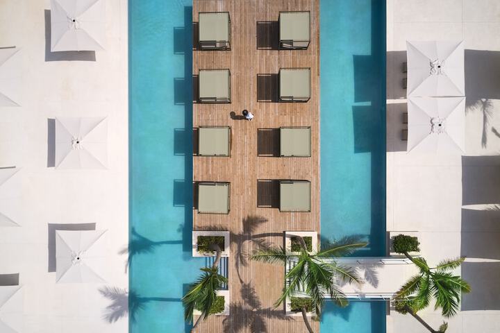 Hotel 142 of 149
