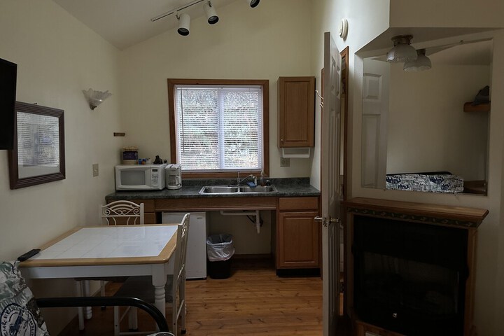 Room 45 of 83