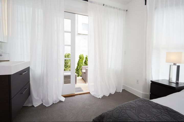 Room 15 of 94