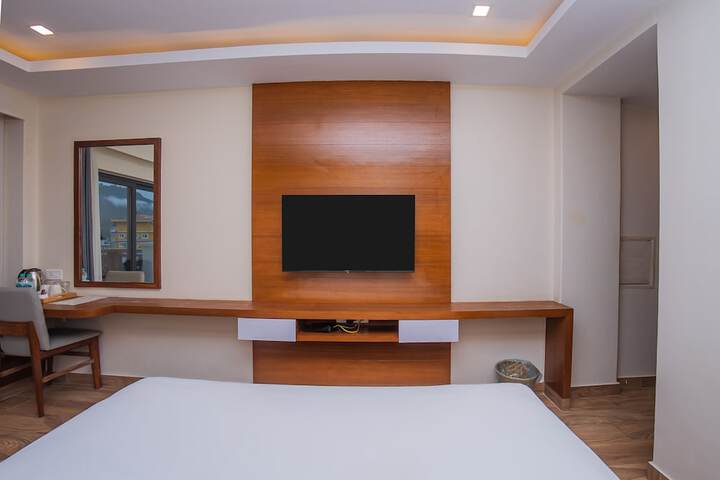 Room 41 of 100