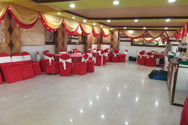 Ballroom/Hall 64 of 77