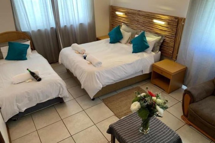Room 13 of 25