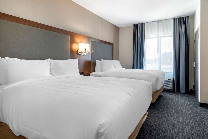 1 King Bed Suite (6 of 23)