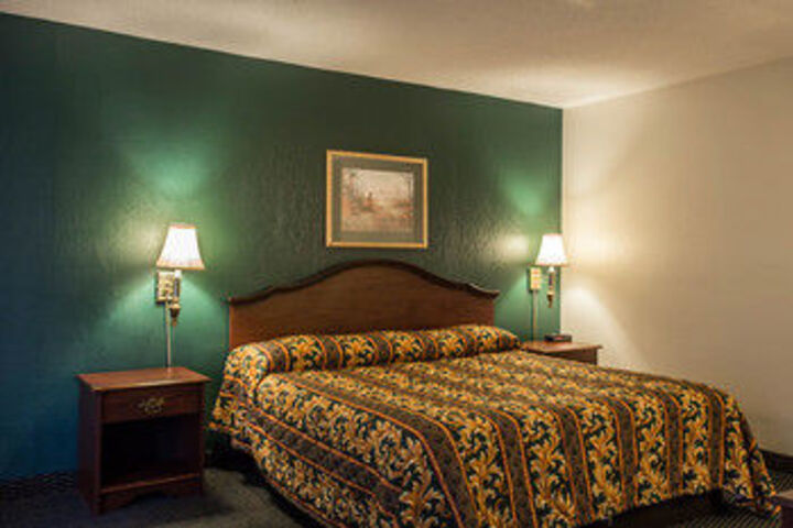 Room 14 of 23