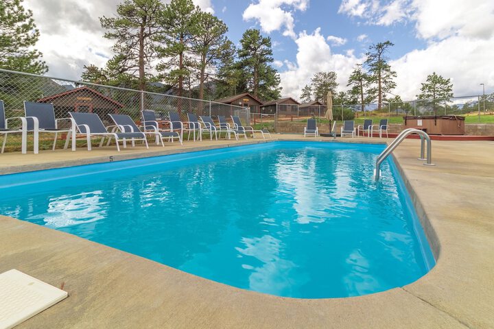 Pool 159 of 175