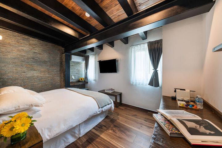 Room 7 of 43