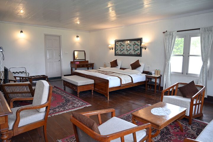 Room 6 of 23
