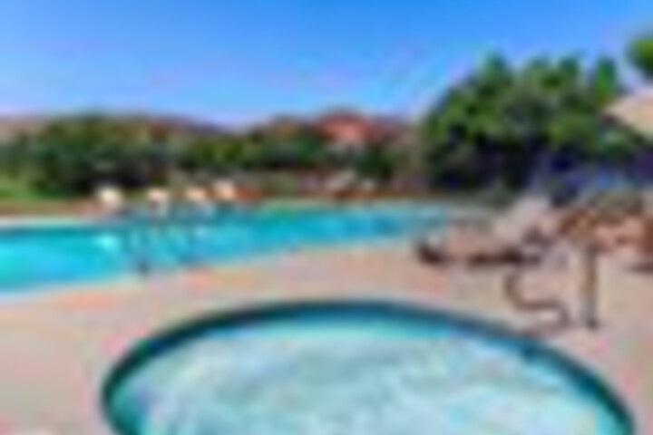 Pool 32 of 42