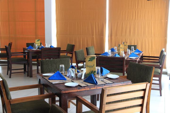 Dining Photos