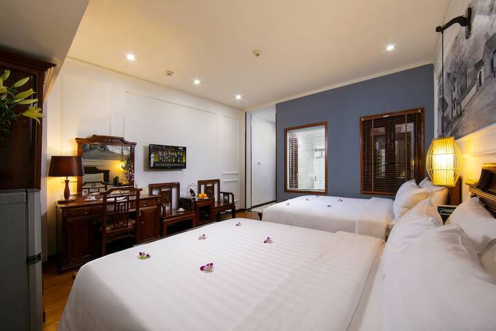 Room 15 of 31