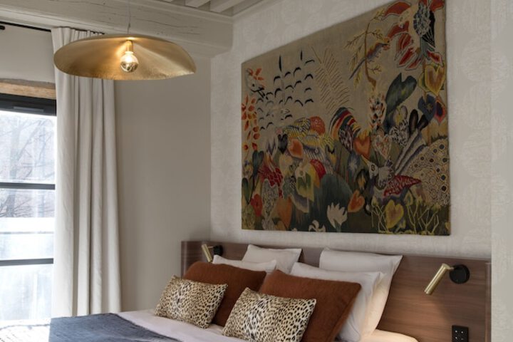 Room 17 of 285