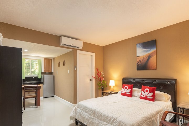 Room 5 of 43