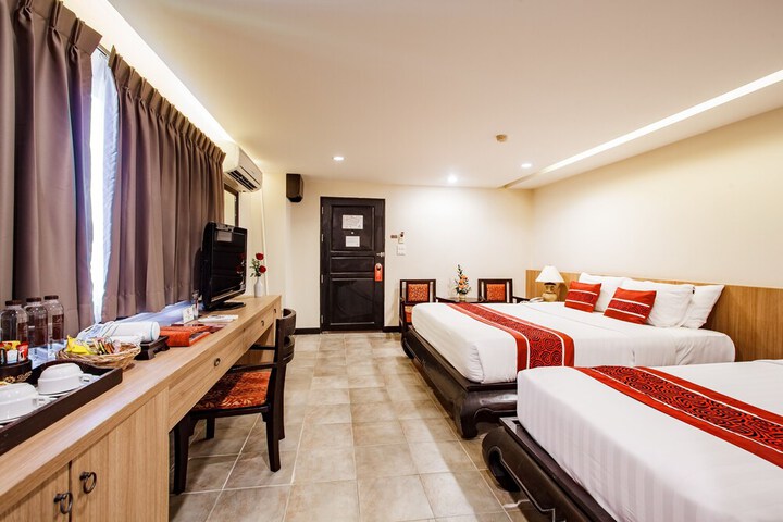 Room 15 of 78