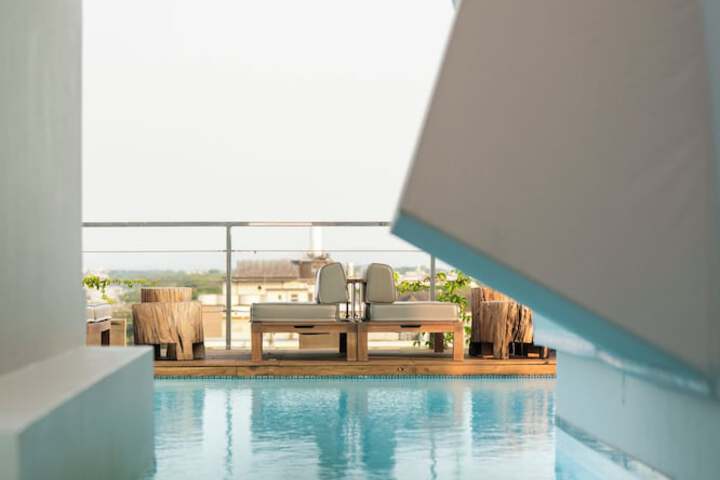 Pool 14 of 36