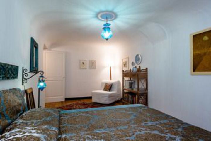 Room 8 of 25