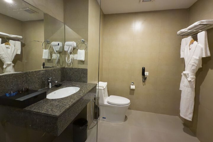 Room 15 of 20