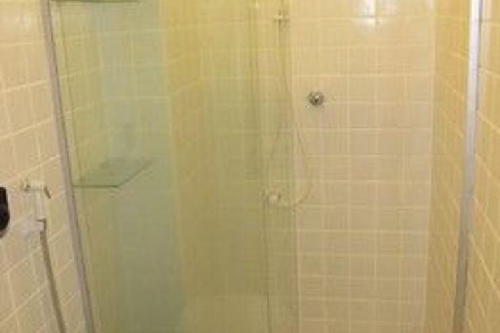 Room 3 of 20