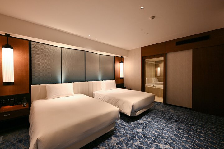 Room 15 of 147