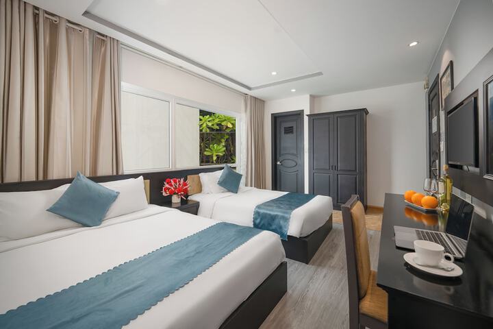 Room 52 of 89