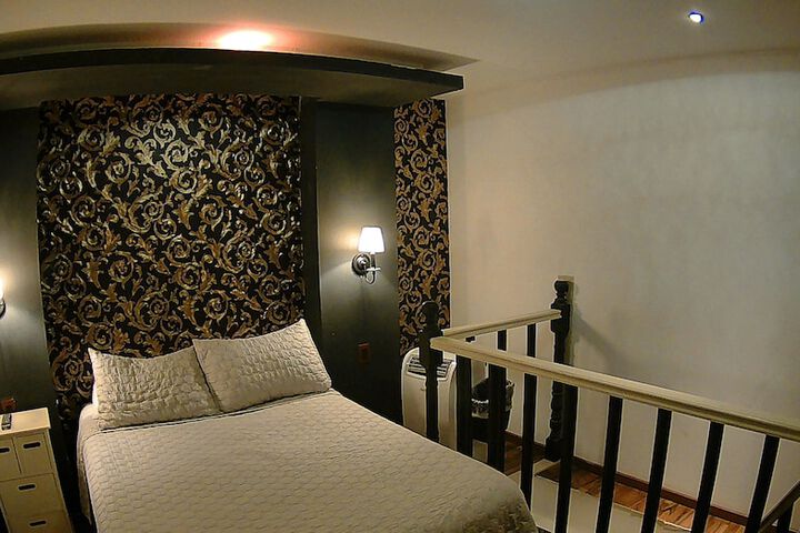 Room 86 of 152