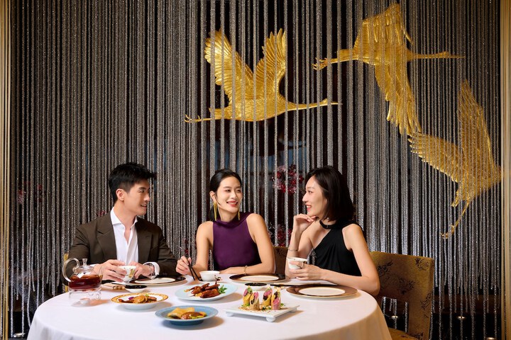 Dining 58 of 87