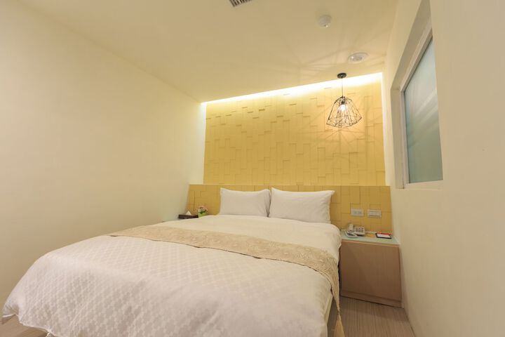 Room 5 of 60
